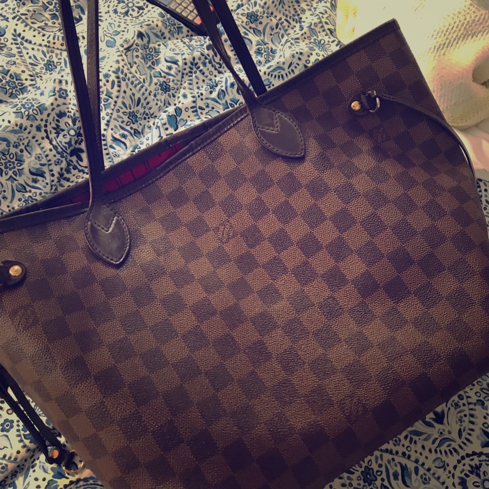 Authentic Louis Vuitton Neverfull MM